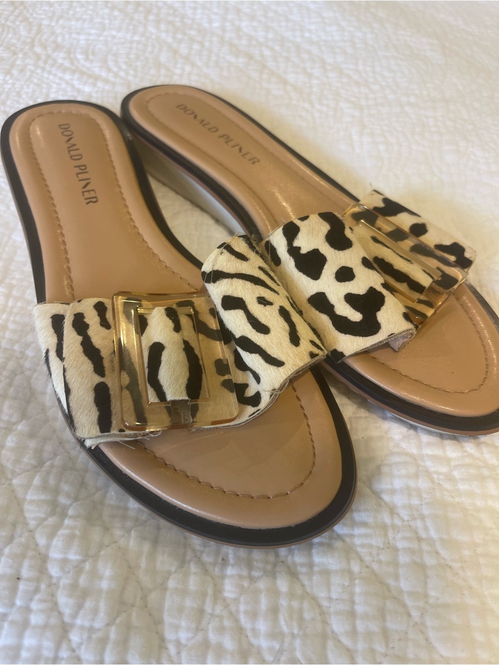 Donald Pliner Leopard Calf Hair Clear Buckle Slide Sandals 8.5M Mob Wife Chic